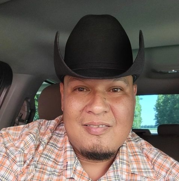 Meet your Posher, Jose - Picture 1 of 1